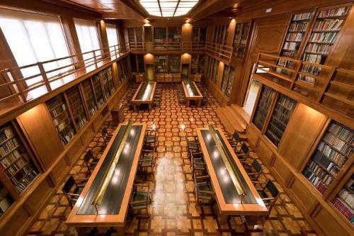 biblioteca arxiu foment del treball