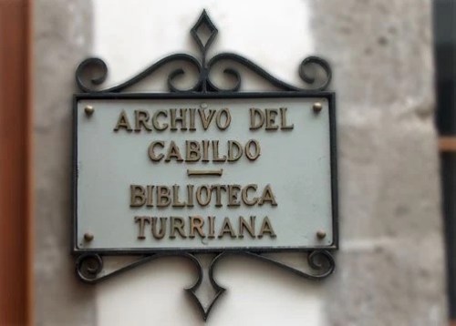 biblioteca-turriana2